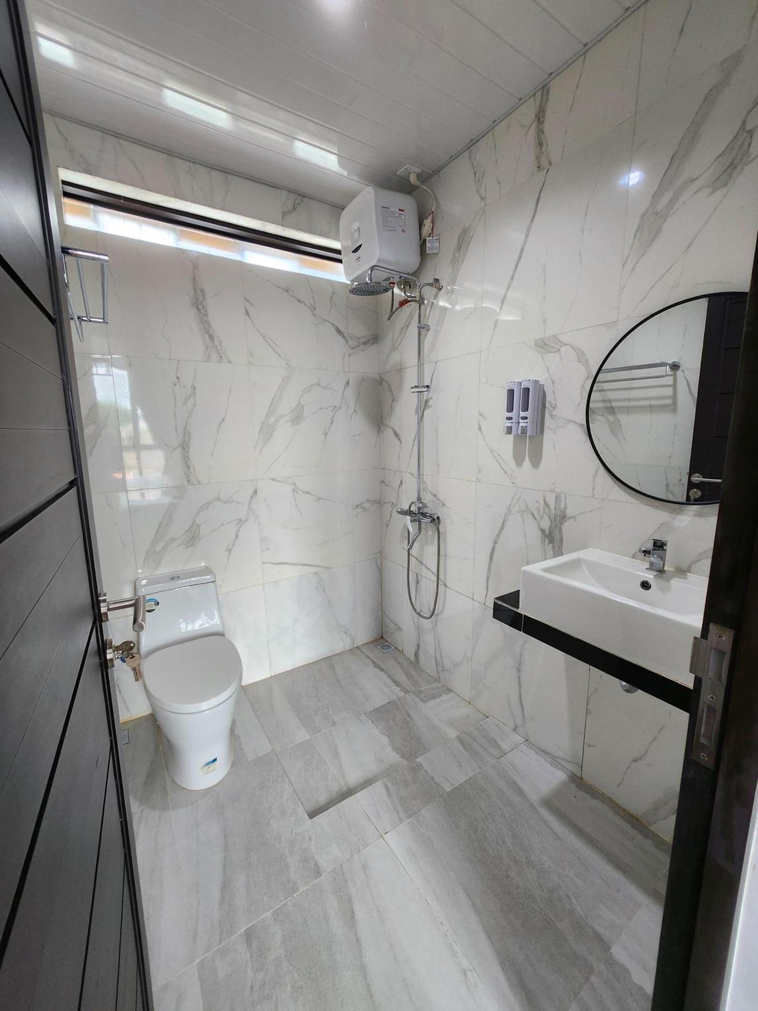 The Icon Central Batam 3 Bedroom Home Villa With Private Pool Exteriör bild